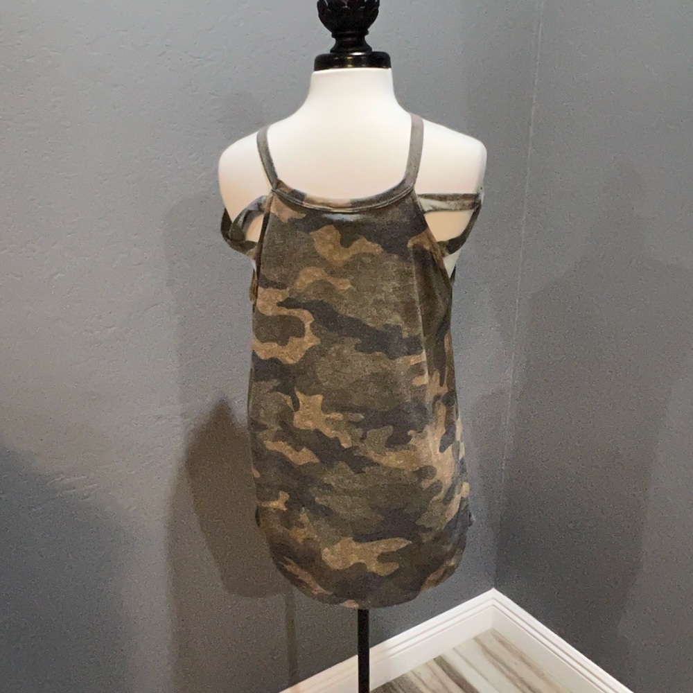 Camo tank top